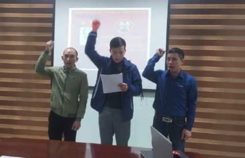 CHI BỘ SẢN XUẤT TỔ CHỨC LỄ KẾT NẠP ĐẢNG VIÊN MỚI 